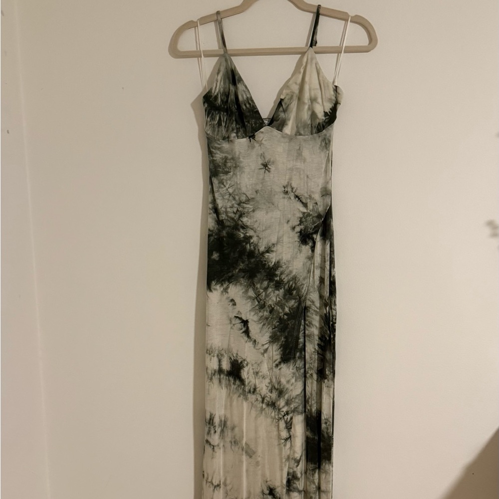 Fashion Nova Green and Cream Tie Dye Maxi Dress